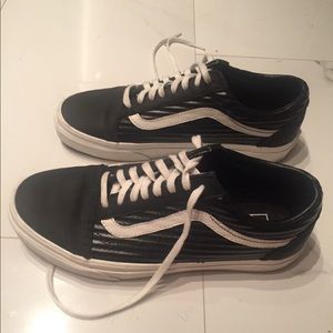 Women’s Vans Size 9 Sneakers